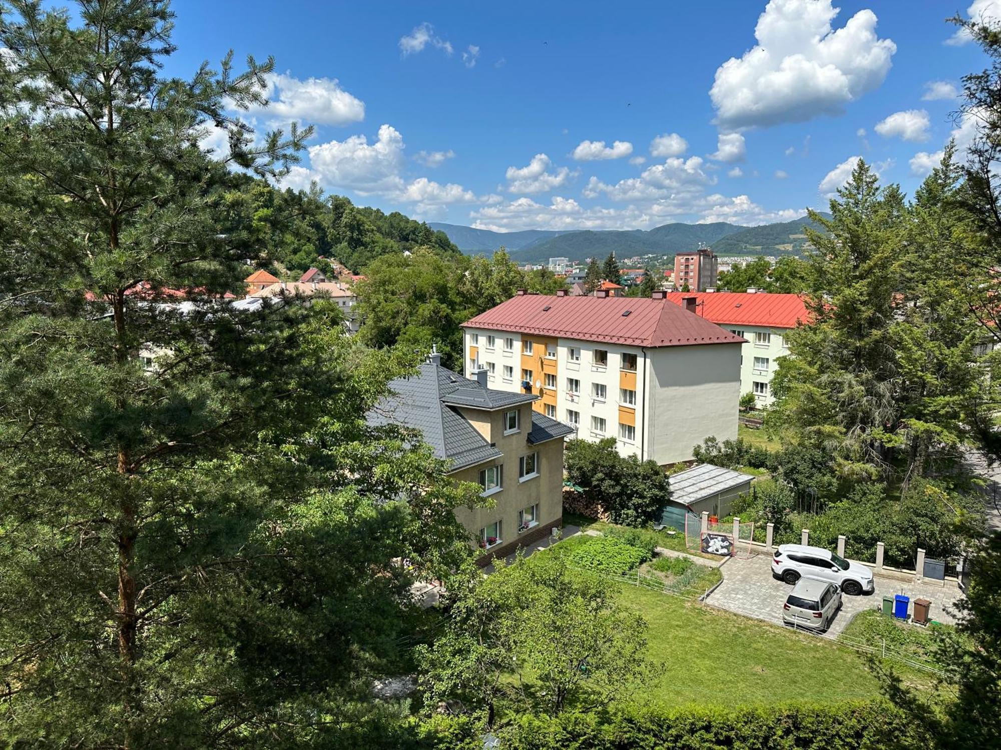 We Apartment - Close To The Center & City View, Self Check-In 24H Banská Bystrica Exterior foto
